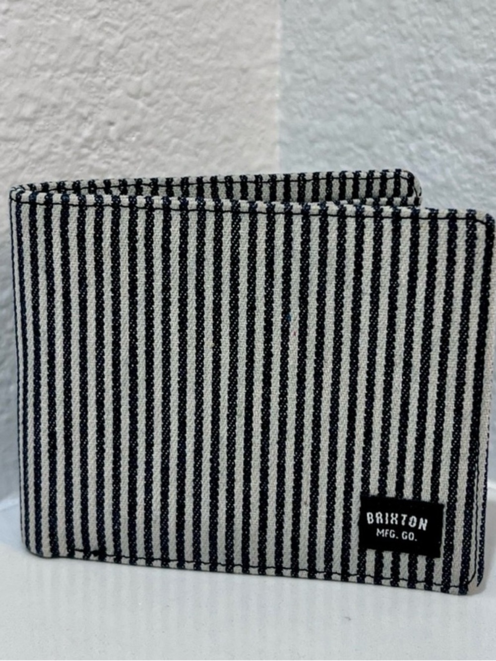 Brixton Striped Canvas Bi-Fold Wallet | Surf Skate Streetwear